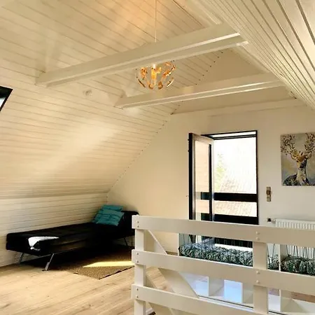 Hus Pa 100 M2 Ved Skov * Harlev (Stevns)