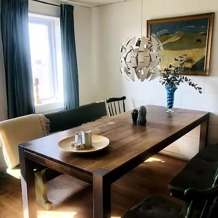 Hus Pa 100 M2 Ved Skov Harlev (Stevns)